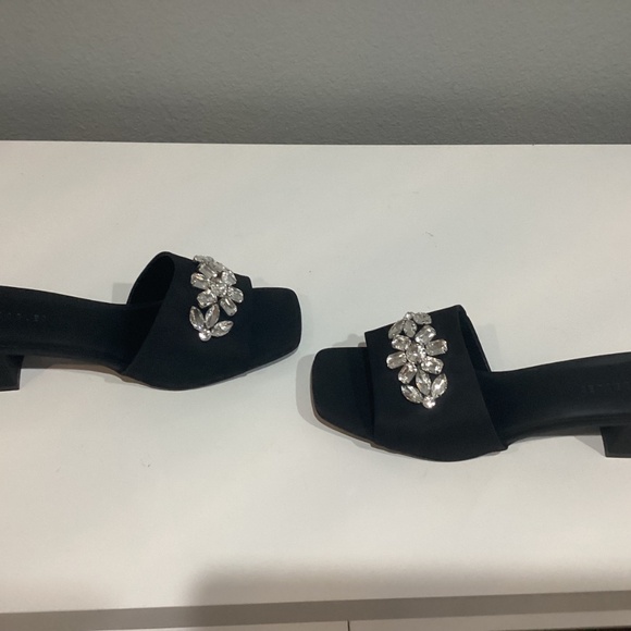 Aerosoles Black Eventi Jeweled Slip On sz 9.5 - Picture 4 of 10